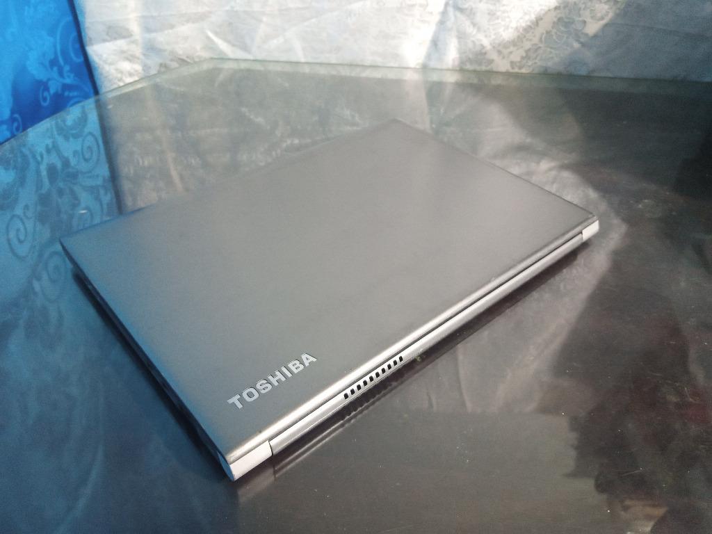 TOSHIBA SLiM LAPTOP CORE I5 4TH GEN wit CAM WIFI LIGHTED KEYBOARD