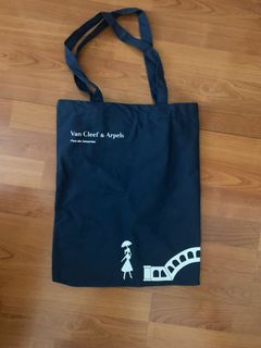 Vans tote For Sale Tote Bags Carousell Singapore