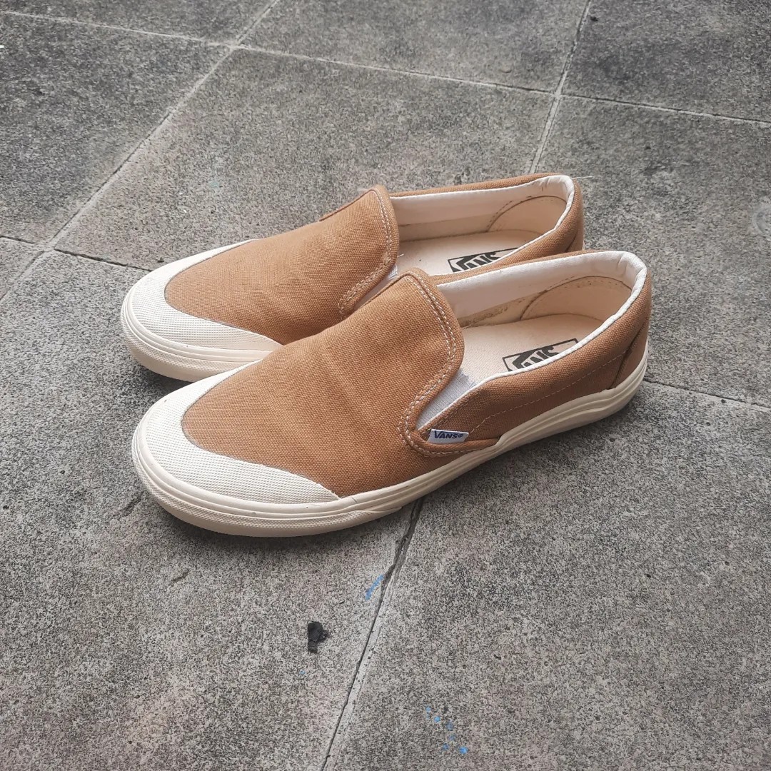 Vans slip on half moon hotsell