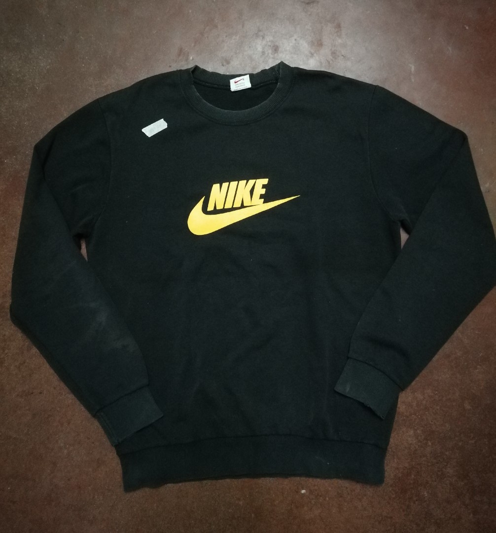 Vintage Nike Sweater, Men's Fashion, Tops & Sets, Tshirts & Polo Shirts