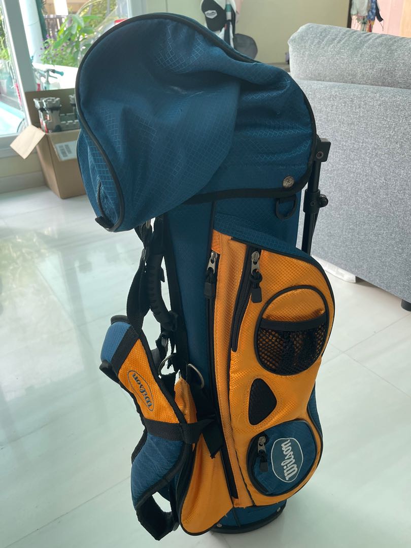Wilson junior golf bag, Sports Equipment, Sports & Games, Golf on Carousell