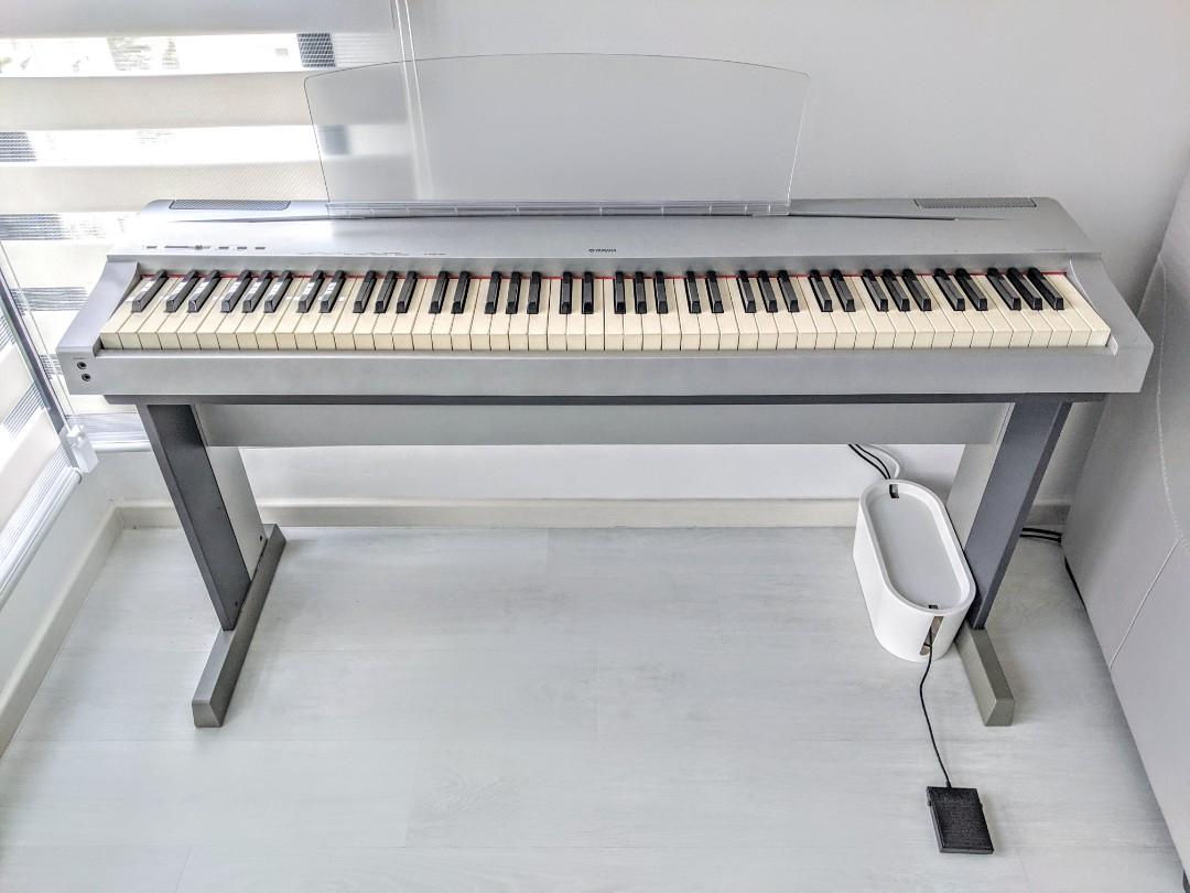 Yamaha Electronic Piano P-70 (Silver) YAMAHA ELECTRONIC Yamaha Electronic Piano P-70 (Silver) YAMAHA ELECTRONIC
