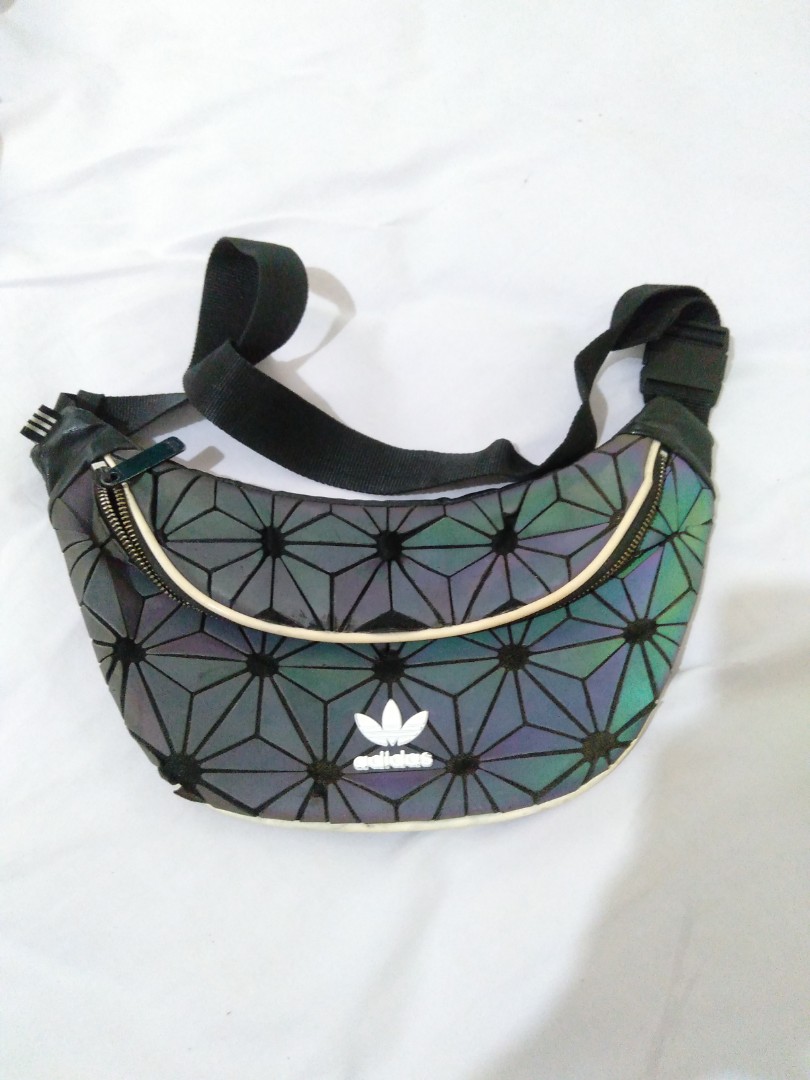 Adidas issey miyake waistbag reflective original 100 tas selempang tas pinggang waistbag slingbag tas unisex tas branded 100 authentic