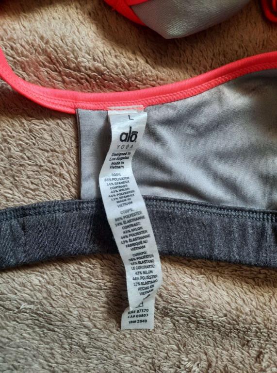 Alo Yoga Bra Collection with Adjustable Strap Silver/Grey Size L (Category: Activewear) located in Antipolo. Submitted by mamchie (Listing ID 1148096317, Image 3). Description: Alo Yoga Bra Collection with Adjustable Strap Silver/Grey Size L Made in Vietnam Guaranteed original * Washed once never used .
