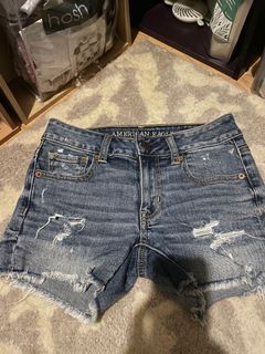(Category: ) located in . Submitted by wardrobeclosetsale (Listing ID 1148241191, Image 1). Description: .