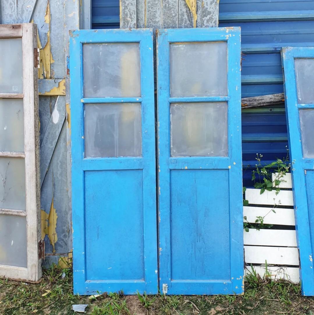 Antique Windows, Furniture & Home Living, Home Decor, Clocks on Carousell