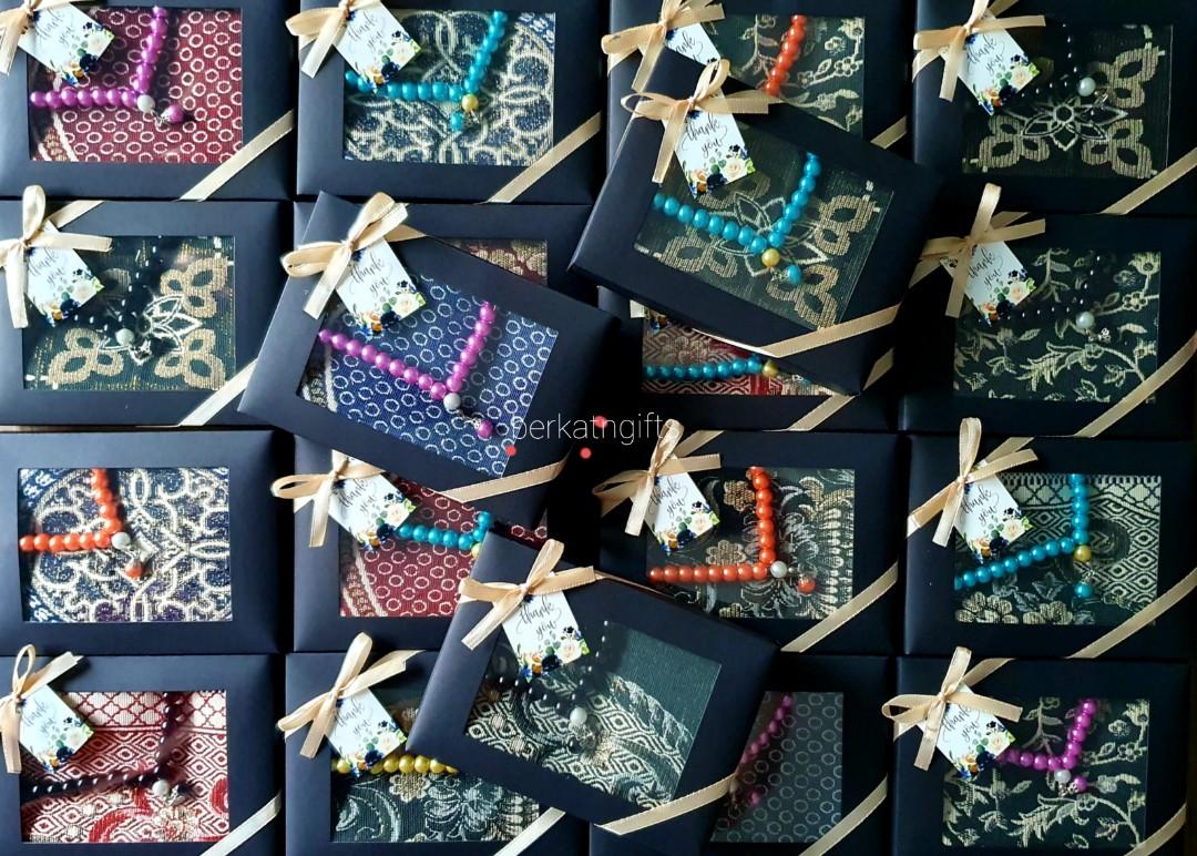 Sejadah dan tasbih - berkat favor doorgift kenduri nikah, Women's ...