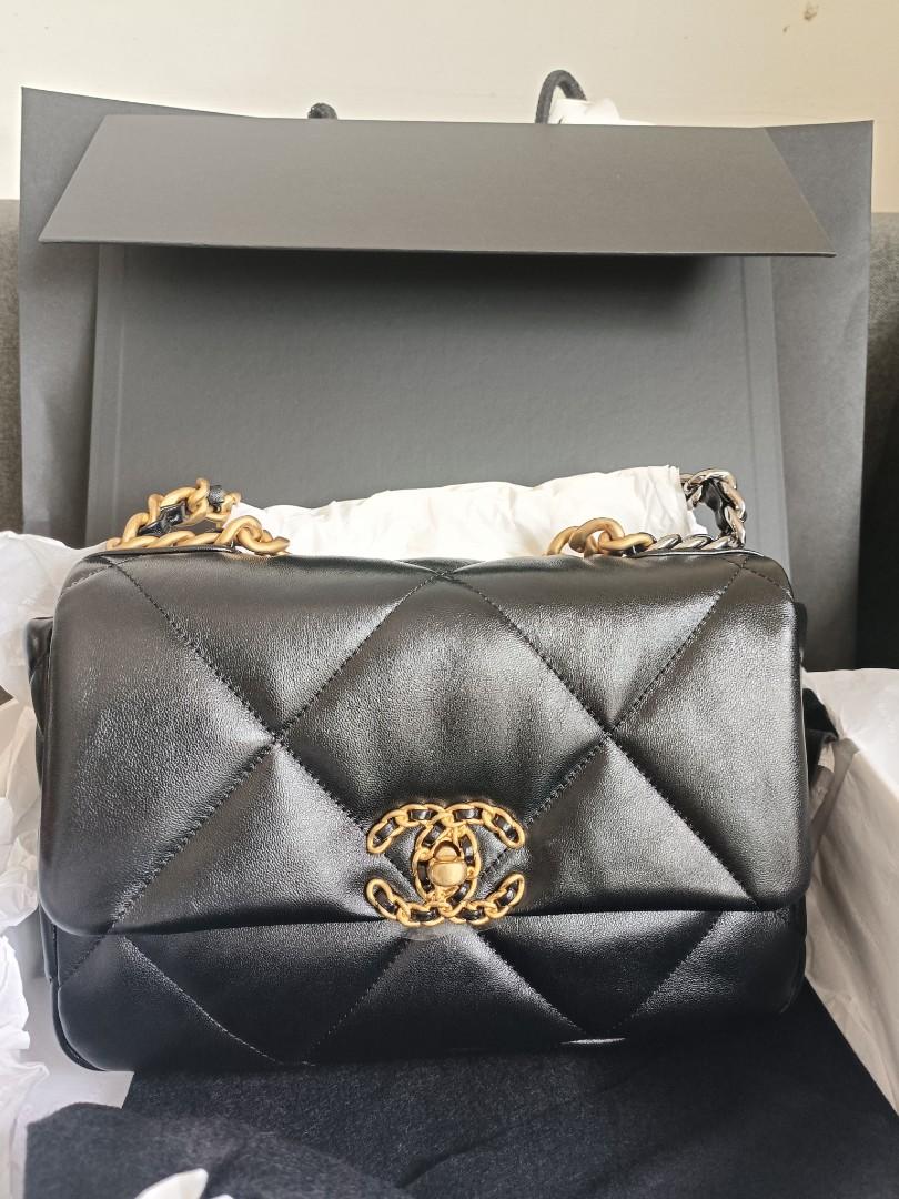 How To Spot Real Vs Fake Chanel Deauville Pearl Tote Bag – LegitGrails