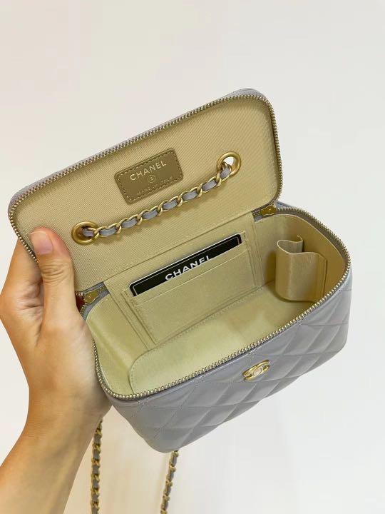 🤍🤍💯chanel vanity case gold ball grey - unused, Luxury, Bags
