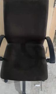 (Category: ) located in . Submitted by dailysecondhandfurnitures (Listing ID 1148139697, Image 1). Description: .
