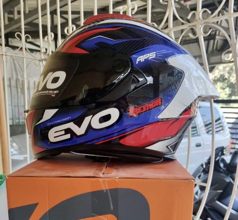 EVO HELMET, Motorbikes, Motorbike Parts & Accessories, Helmets and