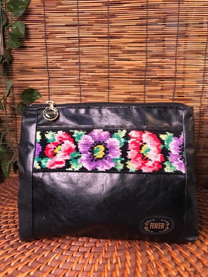 FEILER bundle (Category: Purses & Pouches) located in Quezon City. Submitted by whatsinmyclosett (Listing ID 1148073092, Image 3). Description: FEILER BUNDLE ☑️item in Japan ☑️Original ☑️bundle ☑️good condition ☑️Ykk Zipper ☑️ measurement - Bag 28x17 Cm Pouch - 22x16CM ☑️Manage your expectations this is second hand / Vintage Item Hindi Brand New Binibili mo. 🔴NO Return NO Exchange.