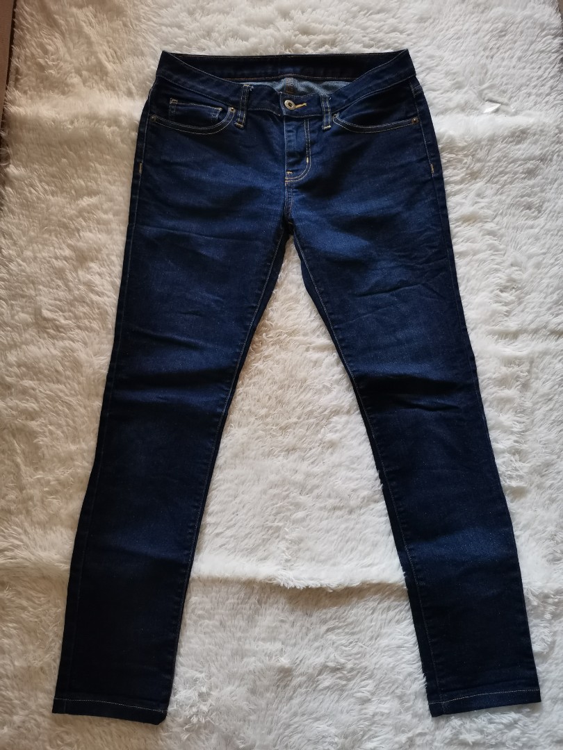 GU by Uniqlo dark denim skinny jeans 