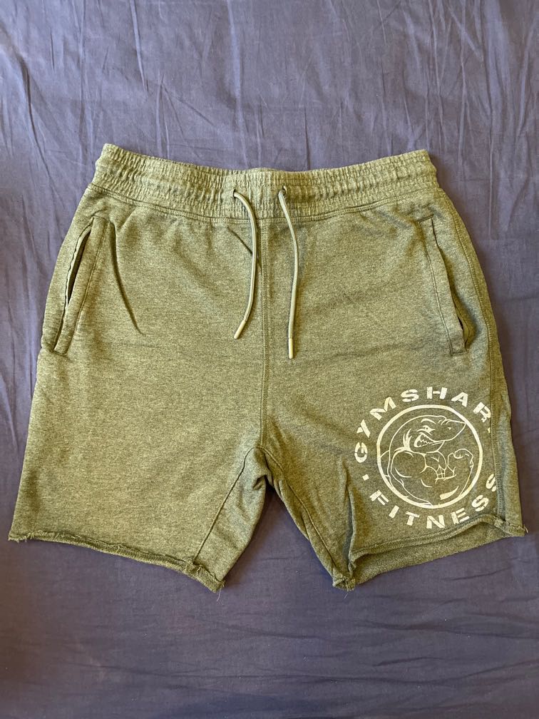 GYMSHARK Shorts Size M, Men's Fashion 