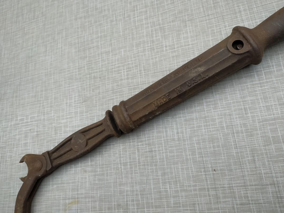 Antique amish nail store puller