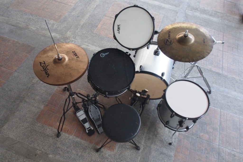 Lazer Jungle Drum Kit, Zildjian ZBT 13" Hihats, and Premiere double