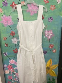 (Category: ) located in . Submitted by wardrobeclosetsale (Listing ID 1148214927, Image 1). Description: .