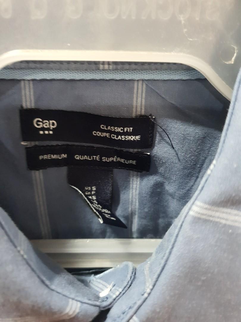 Men's sizeS Gap classic fit stripes, Men's Fashion, Tops & Sets, Tshirts & Polo Shirts on