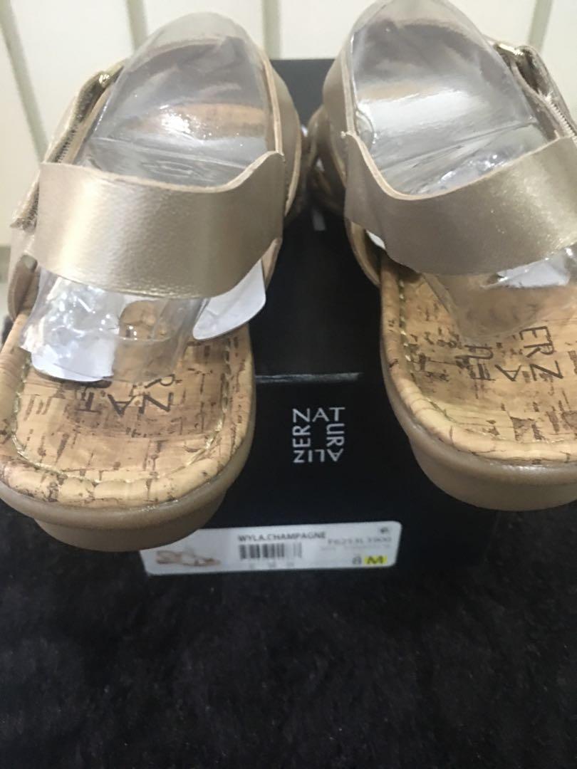 Naturalizer wyla hot sale