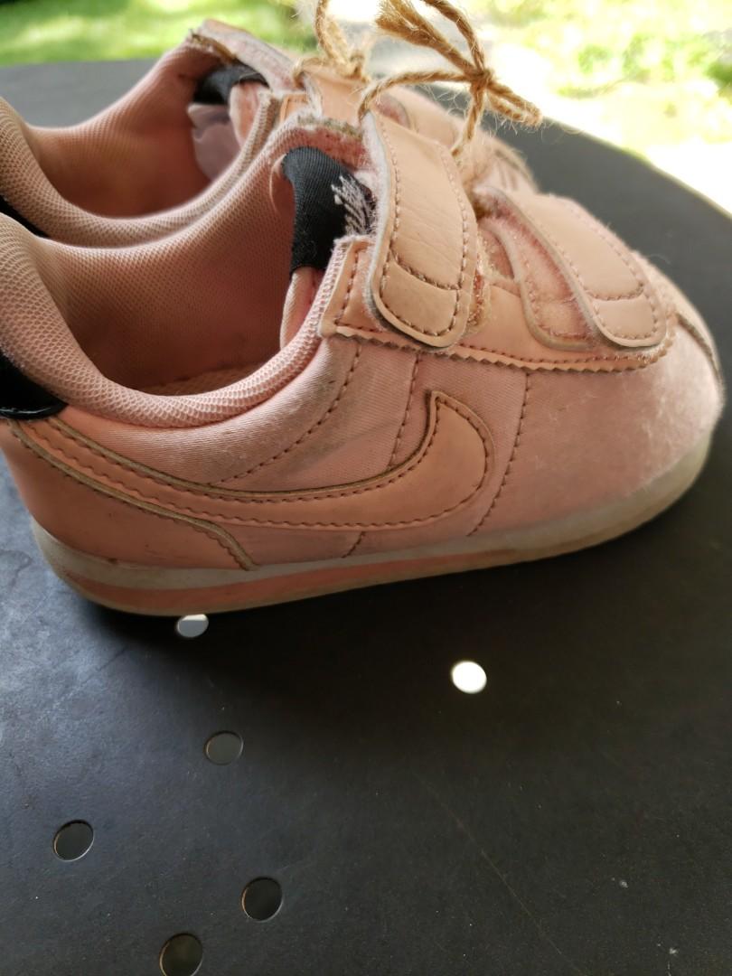 Nike cortez store baby girl