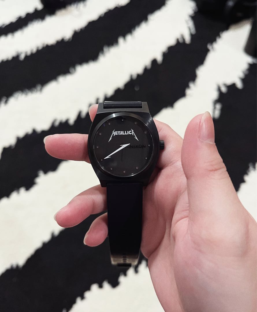Metallica watch nixon online