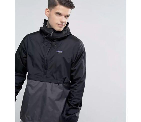 Patagonia rain coat, Men's Fashion 