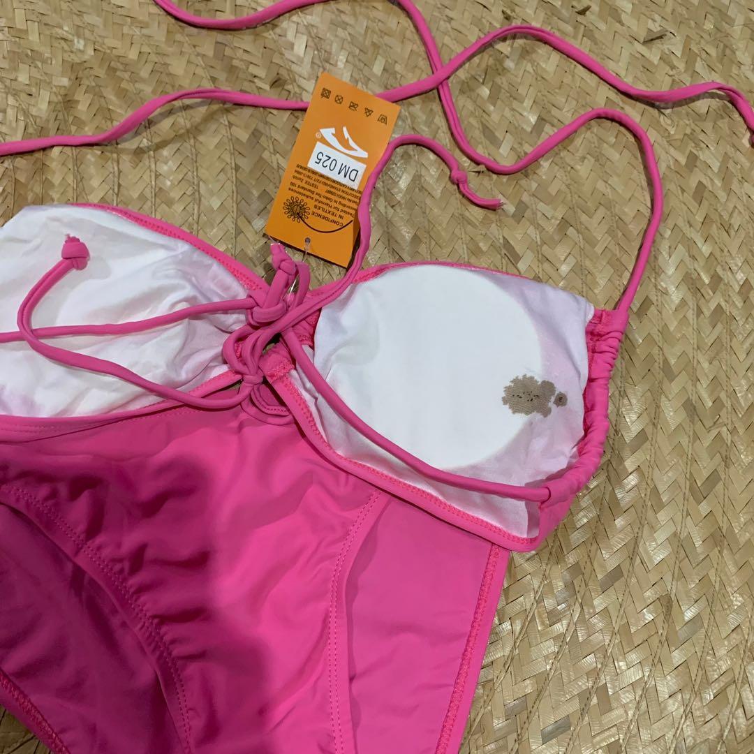 Pink bikini (Category: Bikinis & Swimsuits) located in Marikina City. Submitted by nickaaa (Listing ID 1148199830, Image 2). Description: Xl on tag but medium fit Issue : may black mark sa loob sa may pads na area , but brand new .