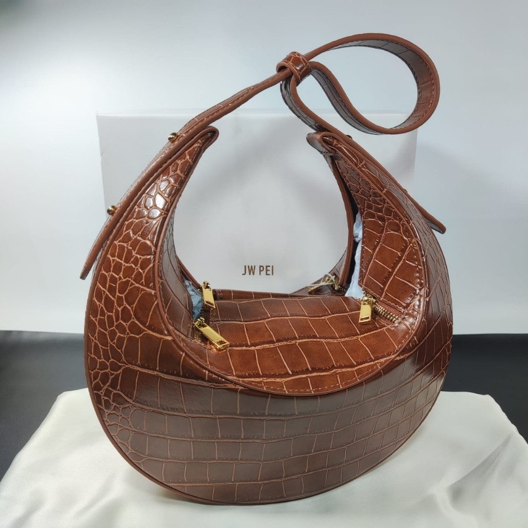Jual JW PEI Rantan Bag di Seller Mongschics Official Store - Kapuk