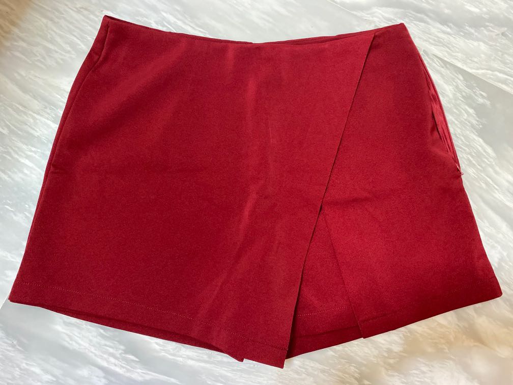 red skorts, Women's Fashion, Bottoms, Shorts on Carousell