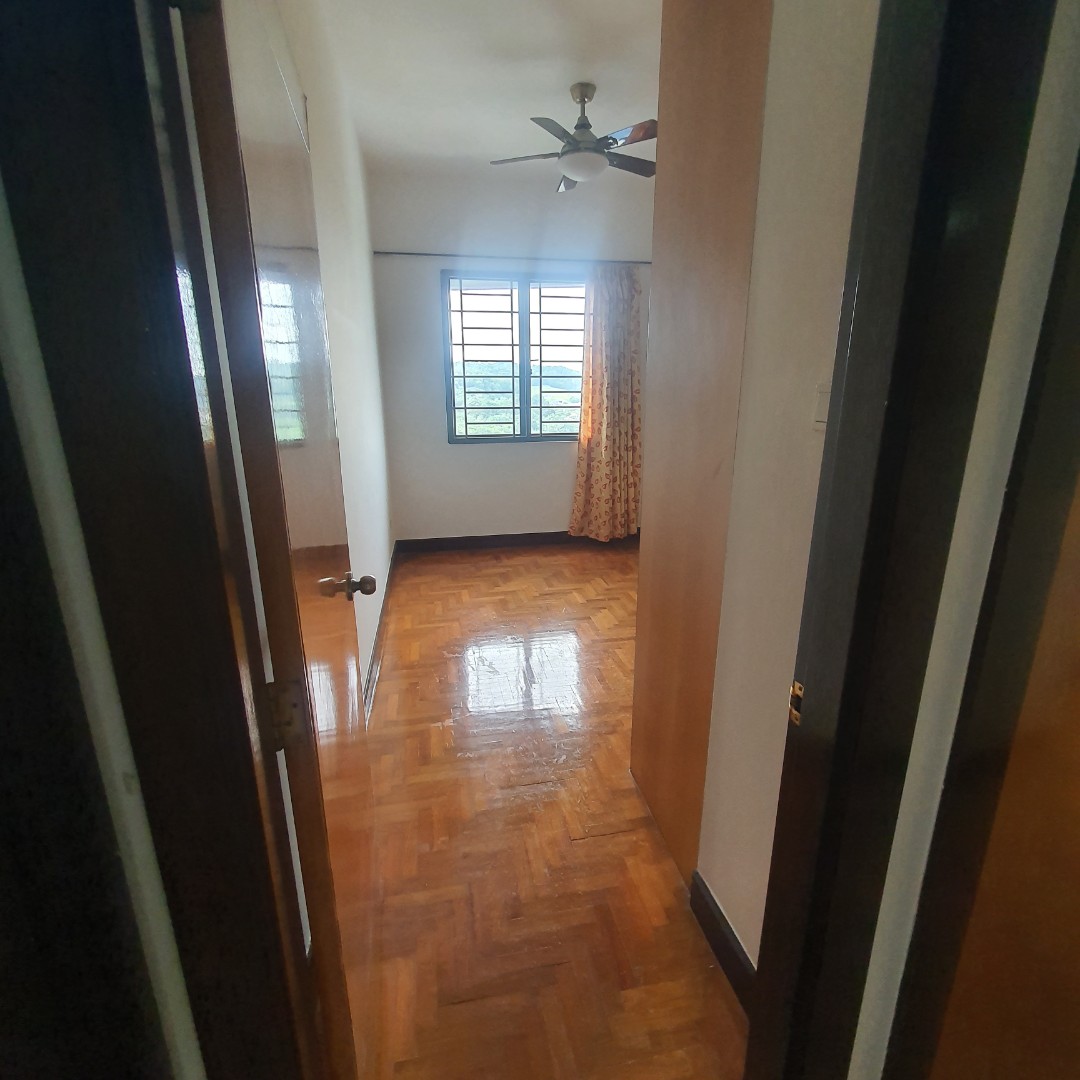 (Category: ) located in . Submitted by rnaagee (Listing ID 1148072327, Image 1). Description: .