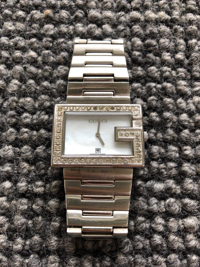 gucci watch pearl face