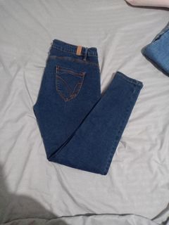 (Category: ) located in . Submitted by imee31 (Listing ID 1148087172, Image 1). Description: .