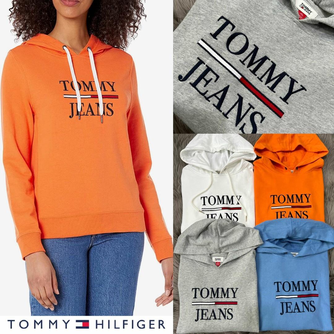 Tommy Hilfiger logo hoodie sweater, Fesyen Wanita, Pakaian ...