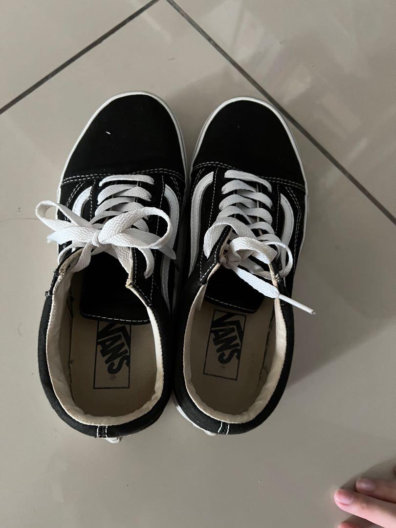 VANS OLD SKOOL CLASSIC IN UK 5 Women s Fashion Footwear