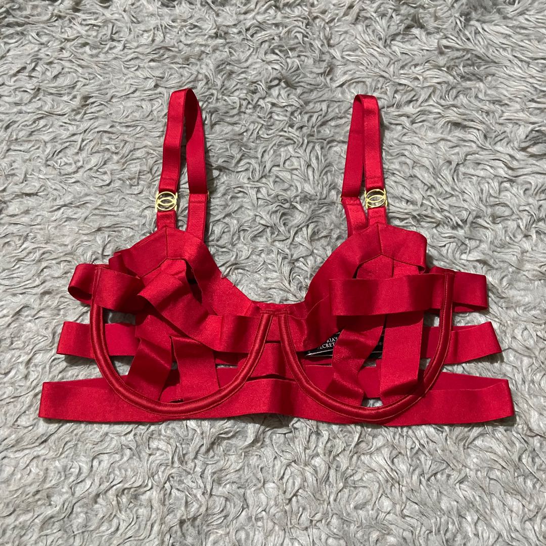 Victoria's Secret Red Sexy Bondage Caged Underwire Bra Lingerie, Women's  Fashion, Undergarments & Loungewear on Carousell