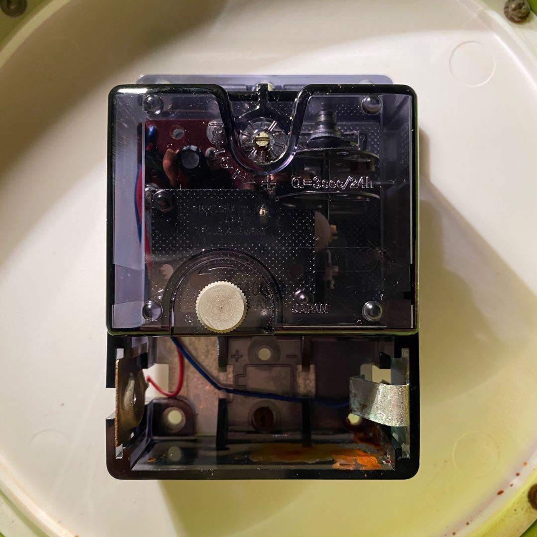 Vintage Seiko Transistor Clock Apple Green (Category: Clocks) located in Davao. Submitted by out.with.the.old (Listing ID 1148168437, Image 3). Description: Condition 7.5/10 With some fungus on the glass and the mechanism has some rust that needs cleaning. Other than that the clock is fully working Vintage style with a unique mechanism clock.