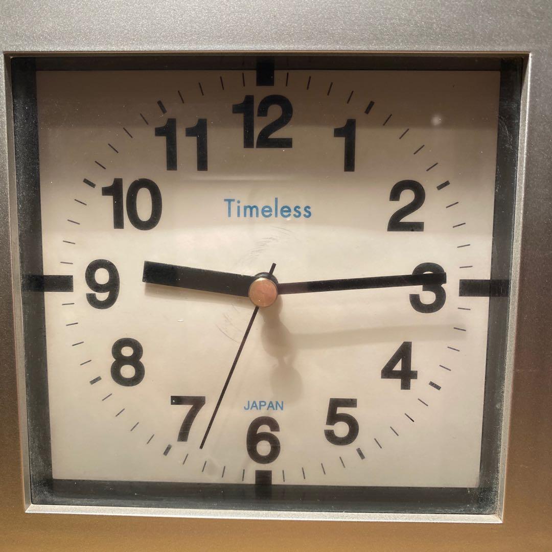 Vintage Table clock with CD Cover display and storage (Category: Clocks) located in Davao. Submitted by out.with.the.old (Listing ID 1148184614, Image 2). Description: Condition 8/10 This item uses your favourite CD and CD cover to be displayed beside the analog clock. It can also contain/store 20 CDs inside. This item is appreciated by people having extensive CD collections. Cool and unique.