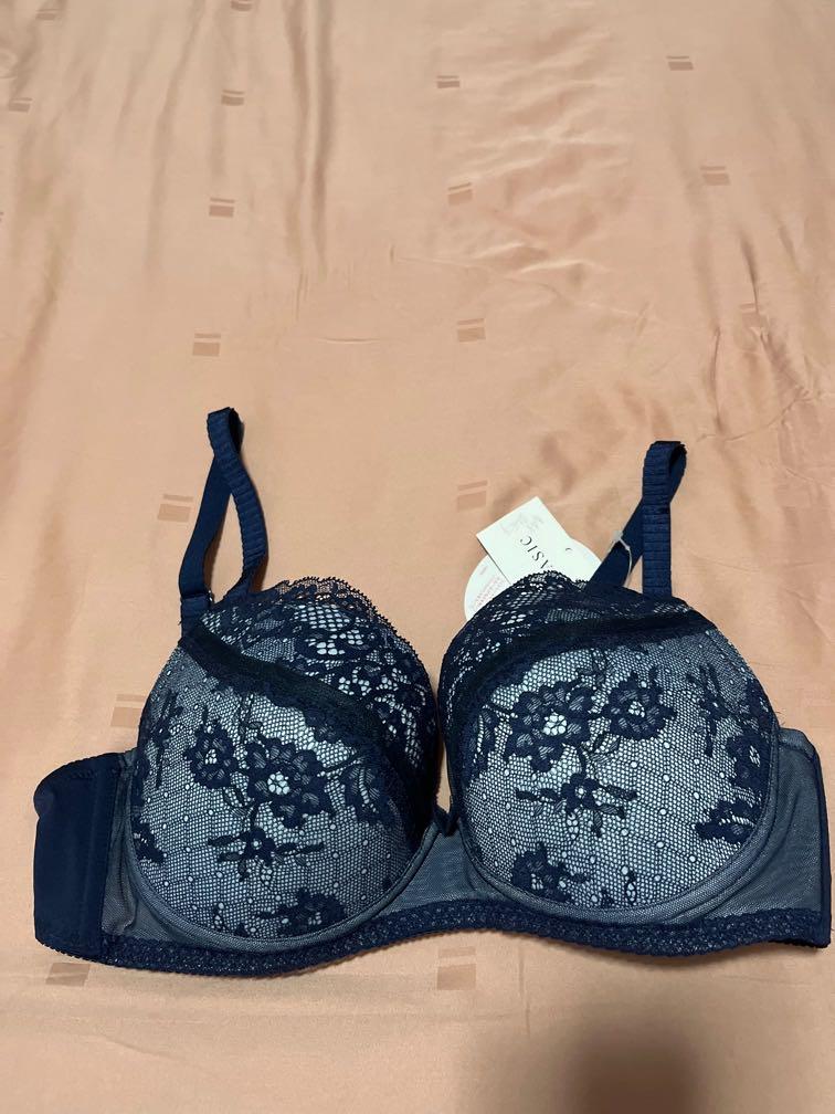 NEW WACOAL LACE BLACK LACE BRA SIZE 38 C $69