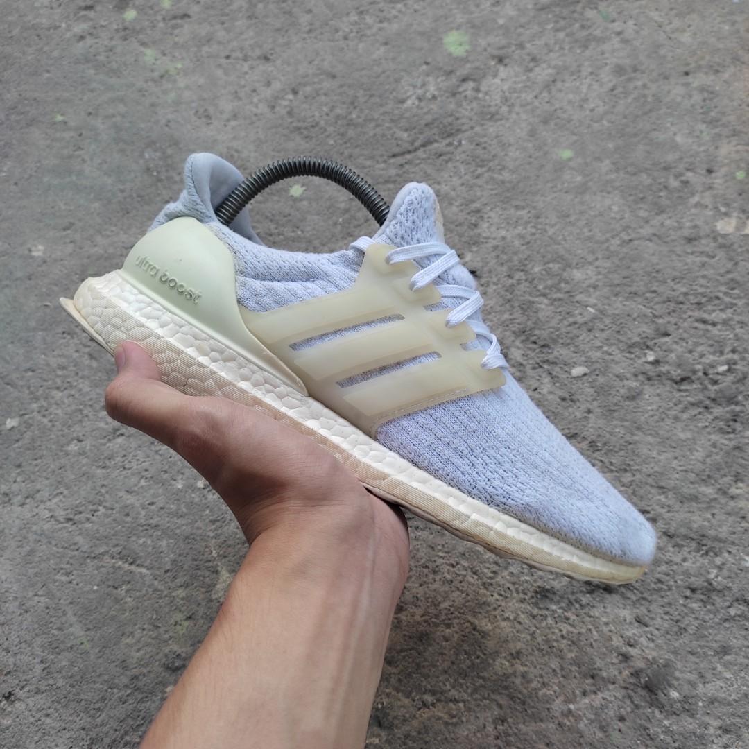 Ultra boost 3.0 cheap white on feet