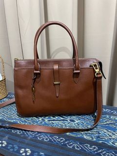 (Category: ) located in . Submitted by bawalwardrobe (Listing ID 1148364668, Image 1). Description: .