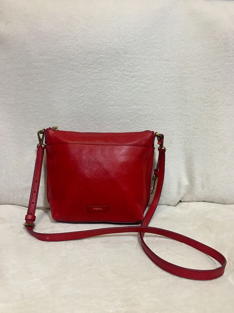 Authentic Fossil Sling Bag, Luxury, Bags & Wallets on Carousell