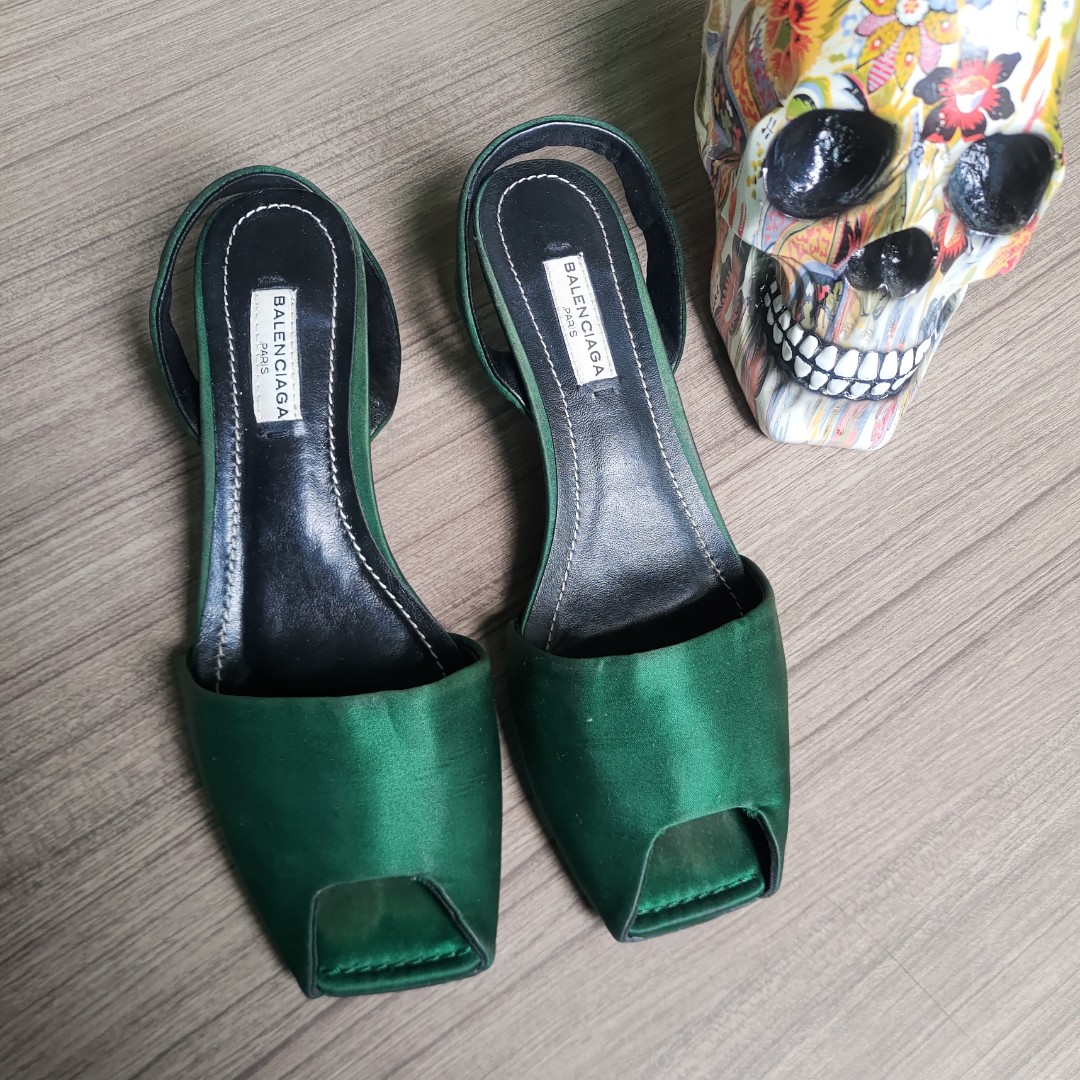 Green balenciaga 2025 sandals