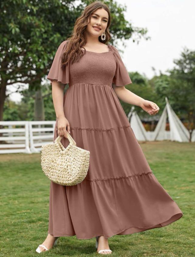 Maxi dress with outlet butterfly sleeves