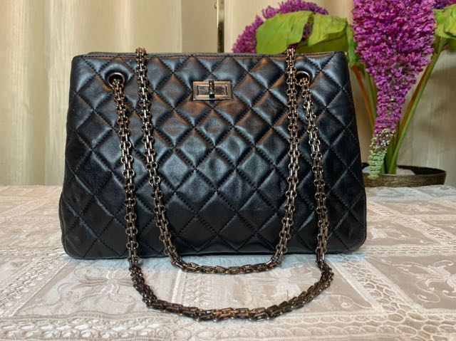Chanel reissue hotsell tote bag