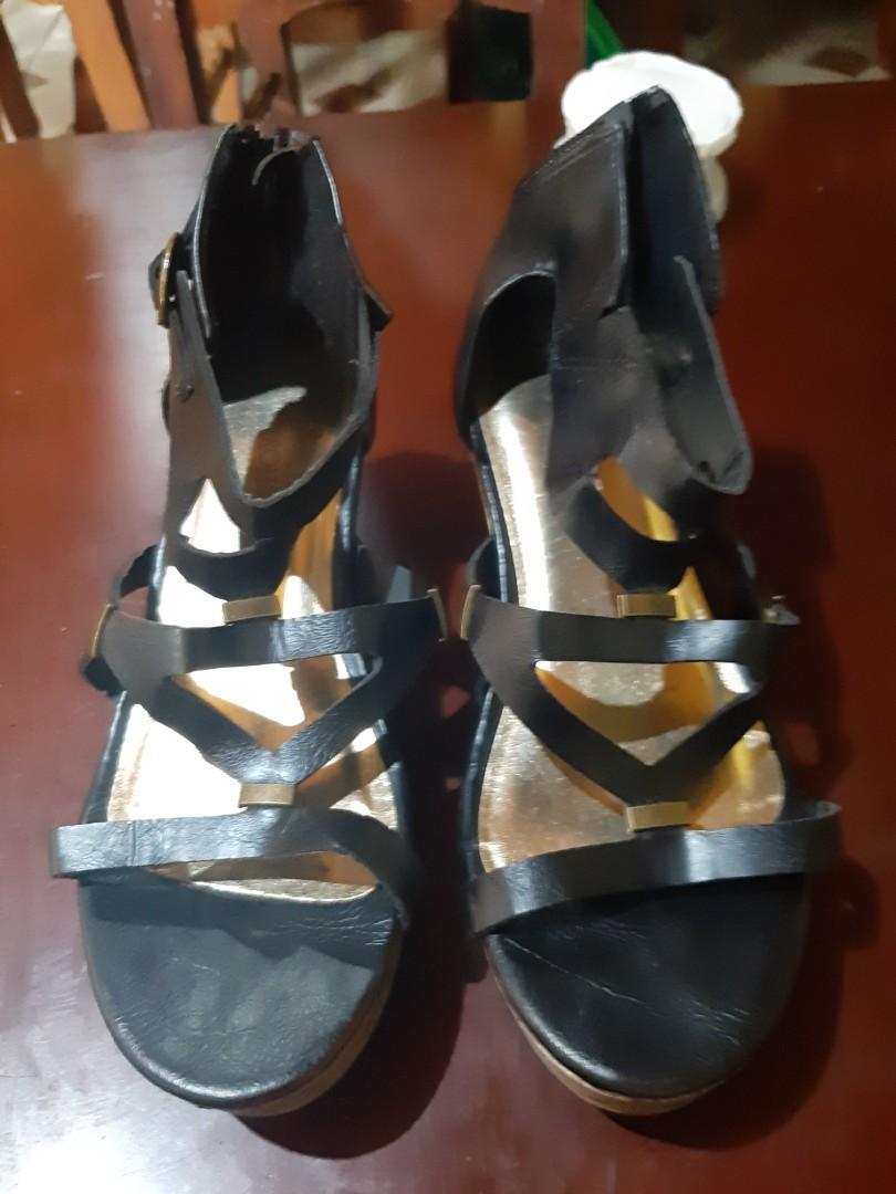 Cherokee wedge sandals store