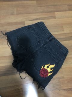 (Category: ) located in . Submitted by xiaoyongwha (Listing ID 1148352603, Image 1). Description: .