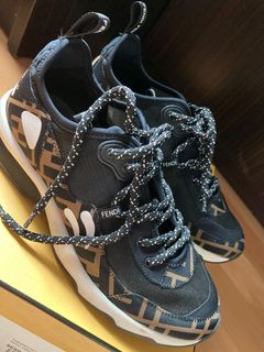 （分類：）位於 。 由 de.clutterier 提交（商品編號 1148327450，圖片 1）。簡介： 。