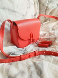 （分類：）位於 。 由 minimalism111 提交（商品編號 1148421554，圖片 1）。簡介： 。
