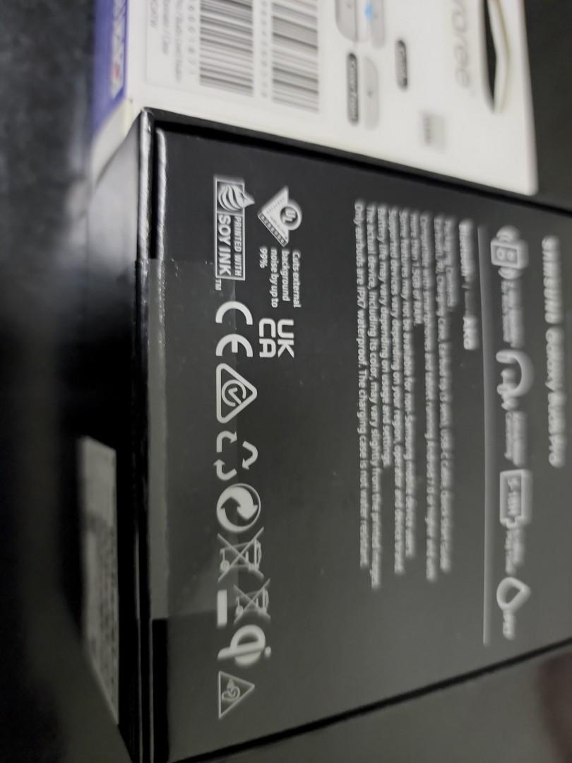 Galaxy Buds Pro in Silver Brand New in Box Nukin Hard Cover