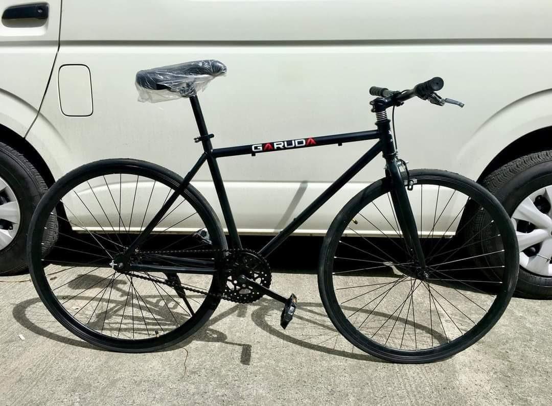 GARUDA FIXIE 700×23c Steel frame ⚠️ (Category: Bicycles) located in Pasig City. Submitted by gemma_00 (Listing ID 1148344140, Image 1). Description: GARUDA FIXIE 700/23c ❗₱4,000 FREE ASSEMBLE ✨ Garuda Lightweight Steel Frame ✨ Single Speed ✨ Alloy Rims ✨ Standard size Alloy Stem ✨ 44t Crank ✨ Dual Sprocket (18t fixgear) (16t freewheel) ✨ Seat tube 46cm ✨ Top tube 56cm ✨ Bolt HUBS ✨ 700X23c Tire ✨ Front Brake ✨ Rigid Fork ✨ Sealed Bearing Bottom B